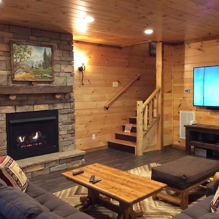 Ridge View Lodge Nature And Mountain View - Hot Tub - Firepit - Yard - Games Gatlinburg Exterior foto