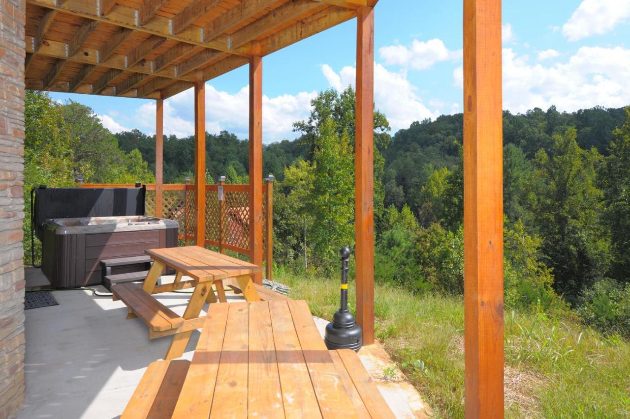 Ridge View Lodge Nature And Mountain View - Hot Tub - Firepit - Yard - Games Gatlinburg Exterior foto