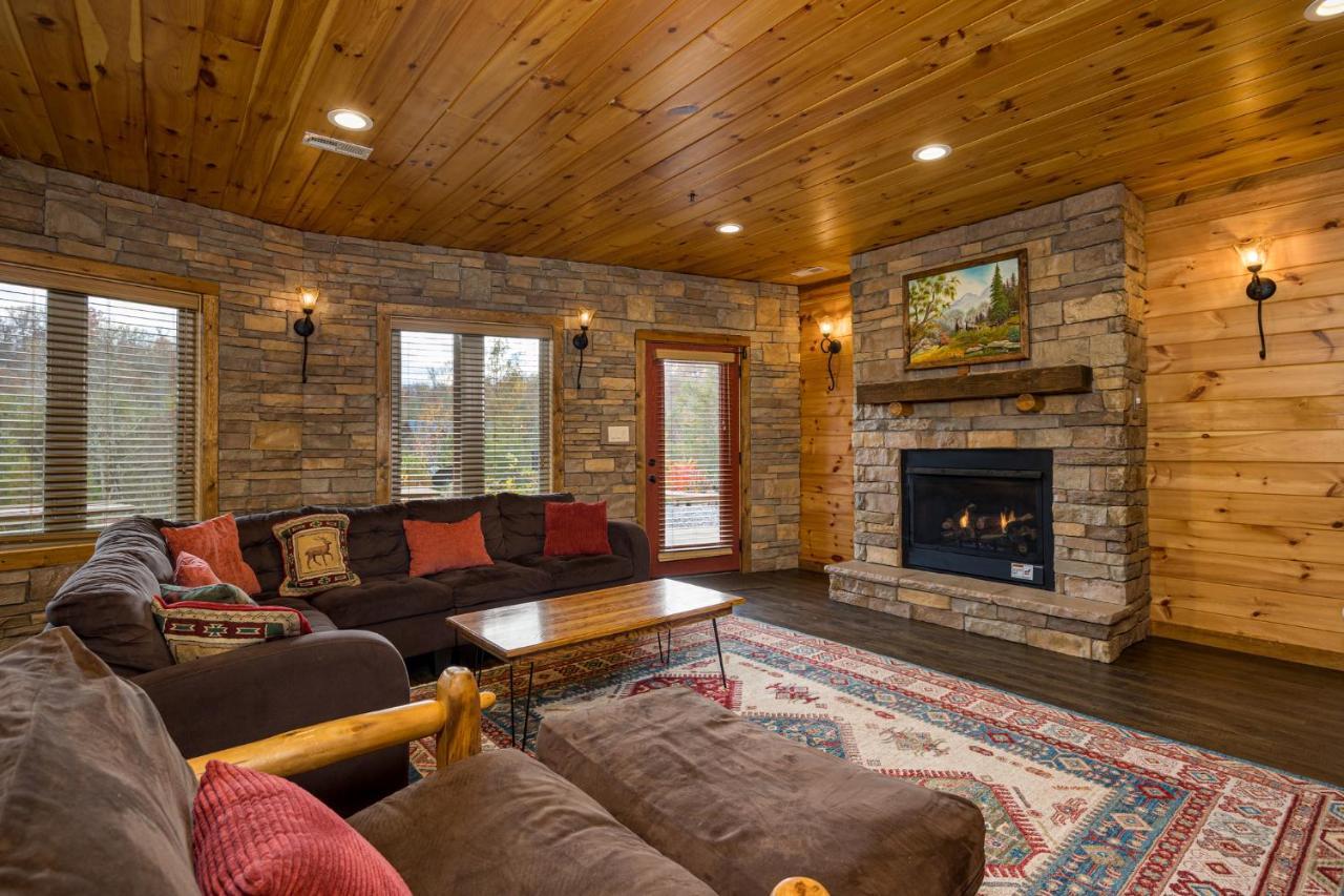 Ridge View Lodge Nature And Mountain View - Hot Tub - Firepit - Yard - Games Gatlinburg Exterior foto